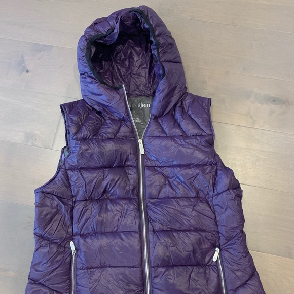 Purple vest - Picture 2 of 2